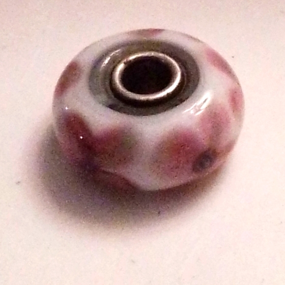Retired trollbead glass - Picture 2 of 2